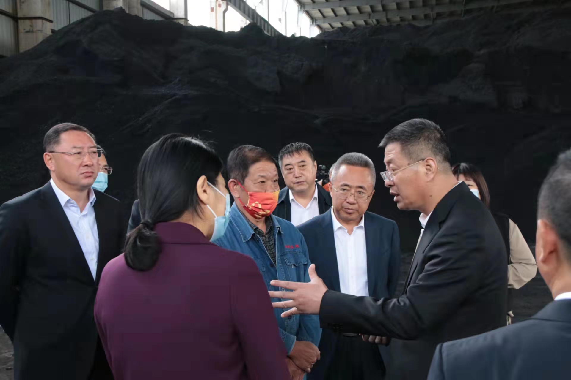 17 王子联市长指导人生就是博官网供热集团供暖工作 2021.9.30.jpg