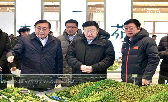 2024年1月4日，市委书记张恩惠一行莅临人生就是博官网集团走访调研_副本.jpg