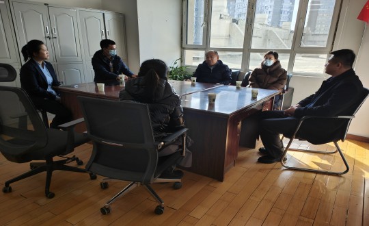 14.长春市绿园区政协副主席关爱民一行莅临人生就是博官网物业金地梧桐华府视察工作_副本.jpg 14.长春市绿园区政协副主席关爱民一行莅临人生就是博官网物业金地梧桐华府视察工作_副本.jpg